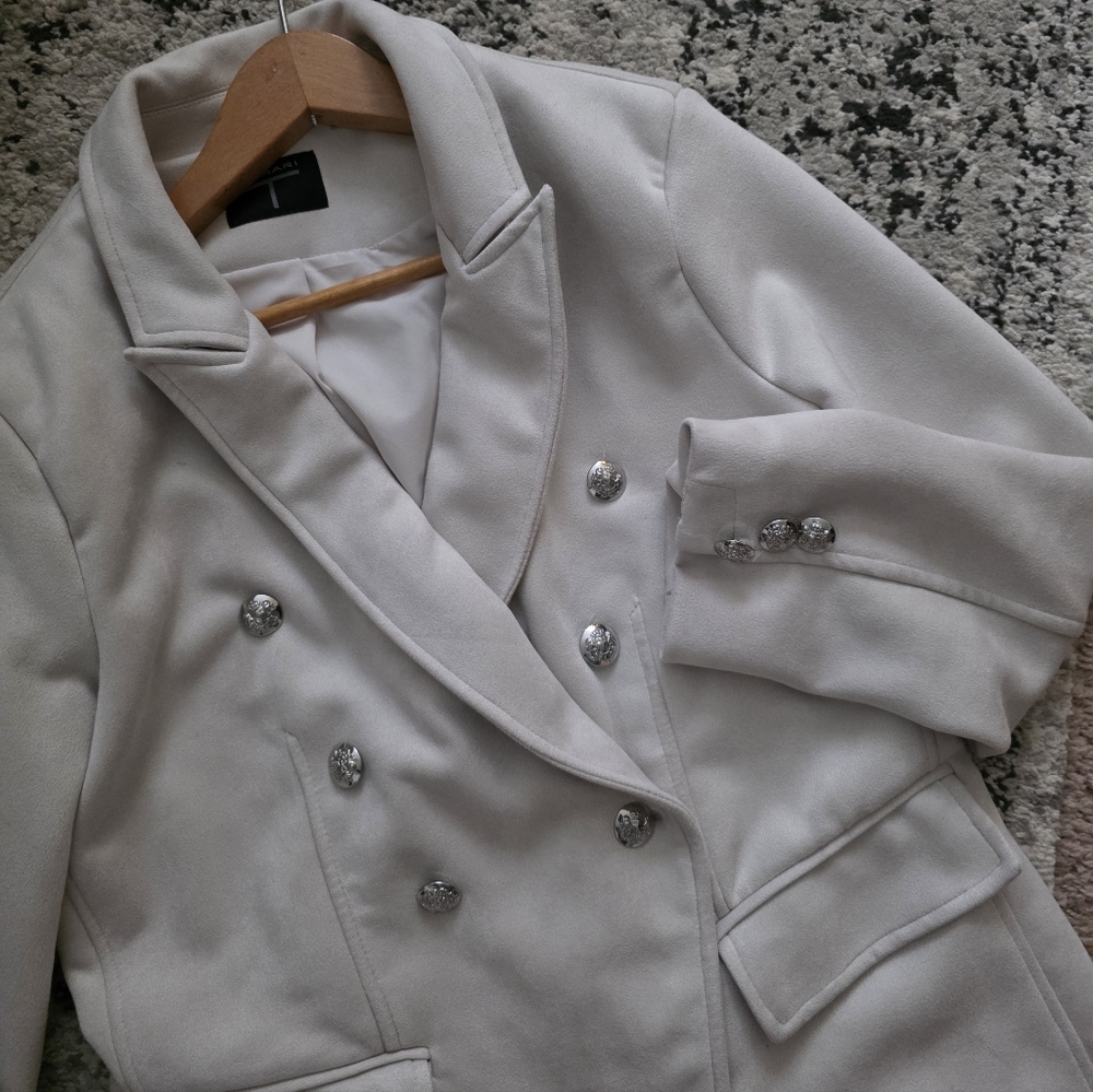 Tahari Faux Suede Blazer Crest Buttons Womens S/M See Measurments Beige Preppy